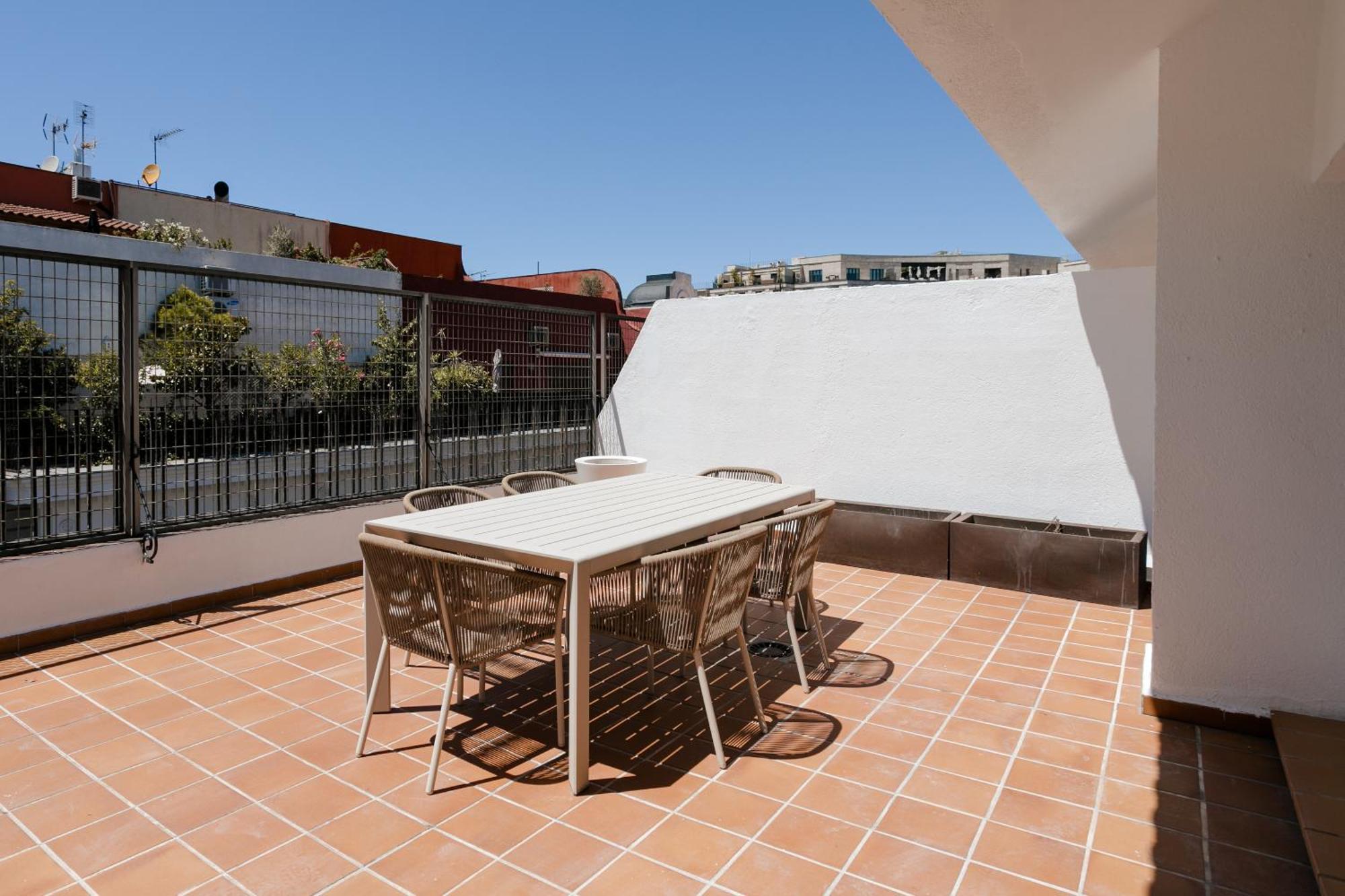 Aparthotel Sonder Santa Ana Madrid Exterior foto