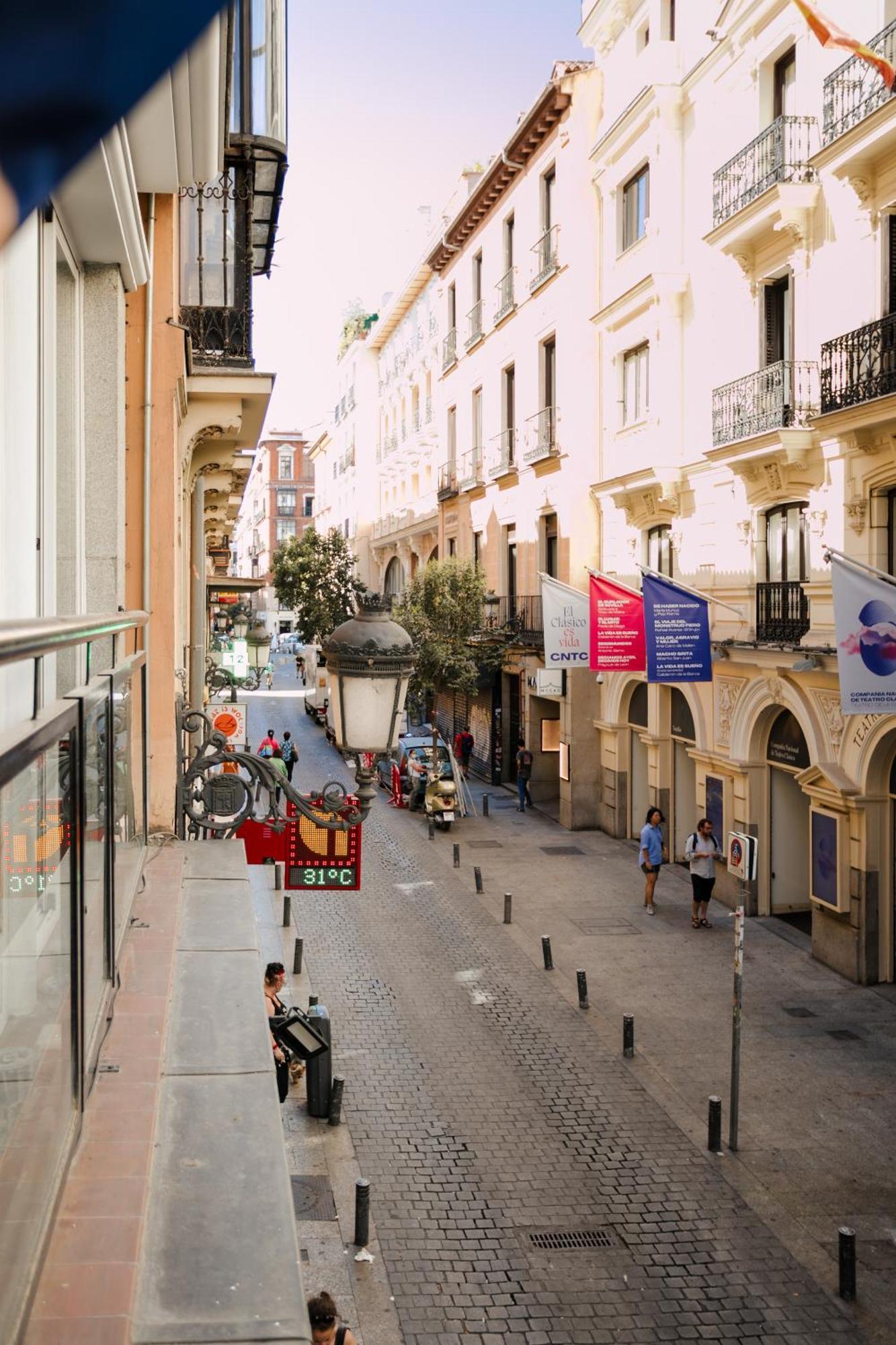 Aparthotel Sonder Santa Ana Madrid Exterior foto
